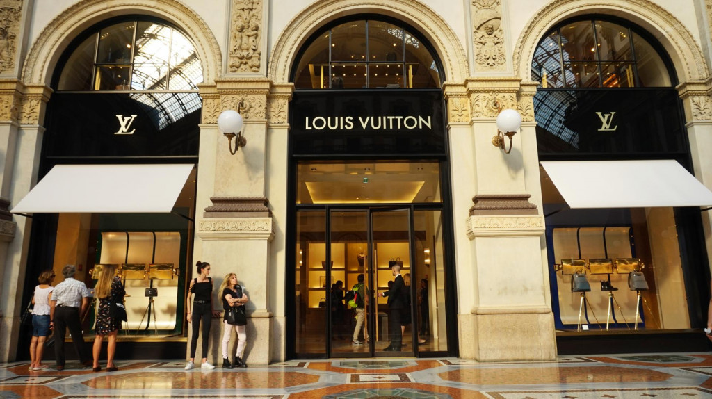 &lt;p&gt;Louis Vuitton&lt;/p&gt;
