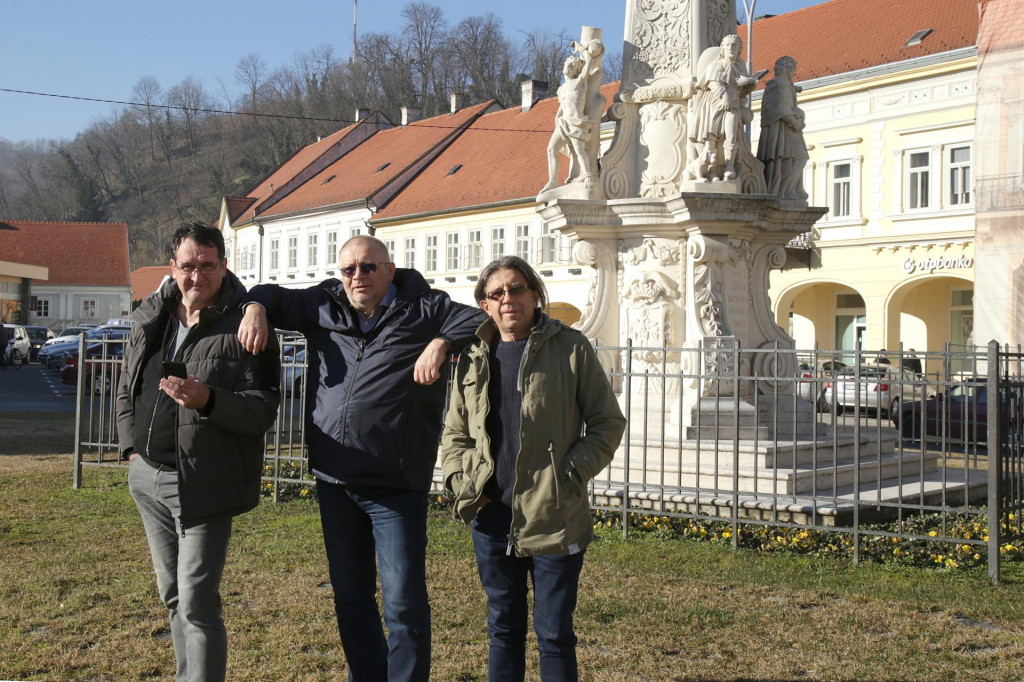 &lt;p&gt;Liderovi reporteri u središtu Požege: Ratko Mavar, Goran Litvan i Goran Gazdek&lt;/p&gt;
