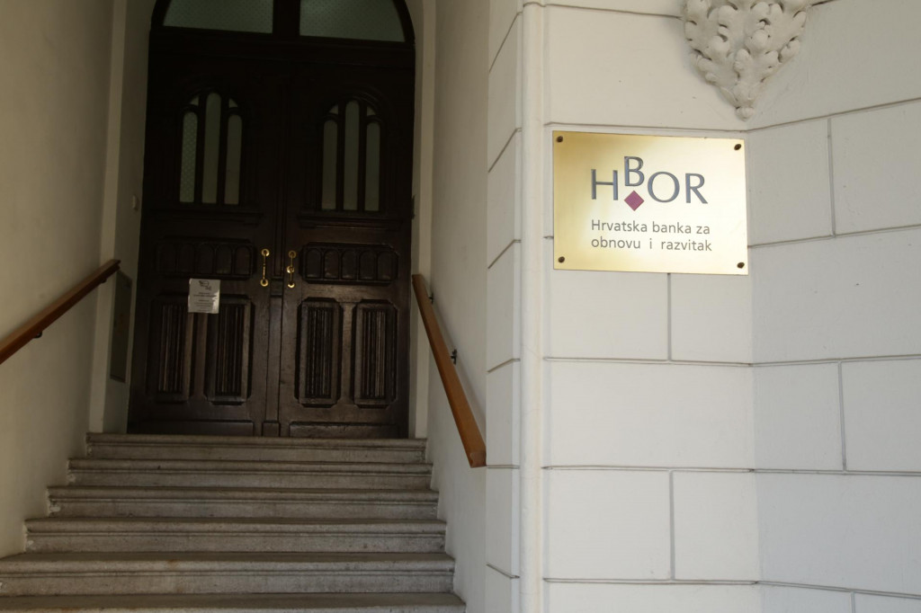 &lt;p&gt;HBOR, ulaz u zgradu&lt;/p&gt;