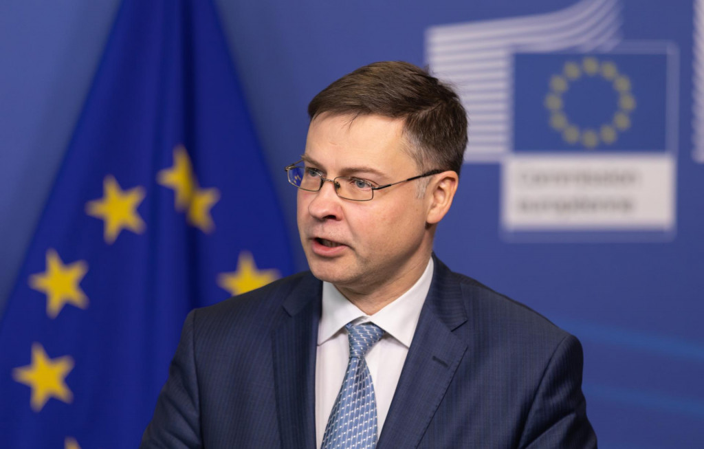 &lt;p&gt;Valdis Dombrovskis&lt;/p&gt;