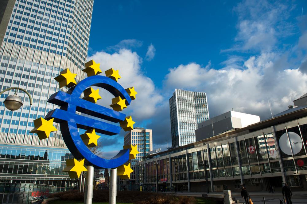 A economia da zona euro está em declínio, a UE está estagnada