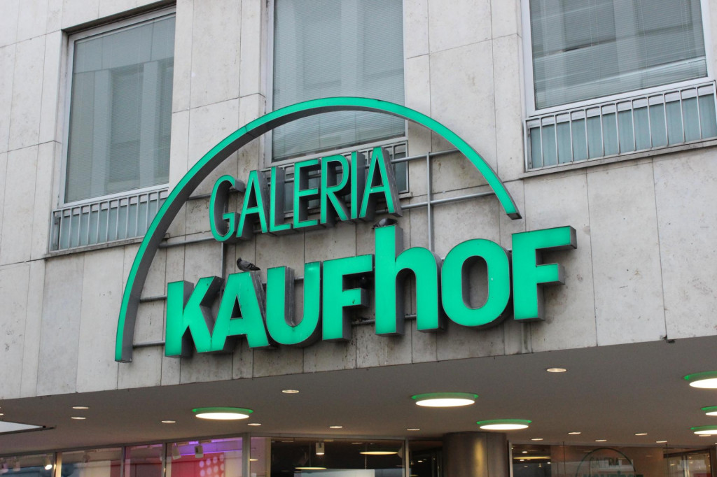 &lt;p&gt;Galeria Karstadt Kaufhof,&lt;/p&gt;