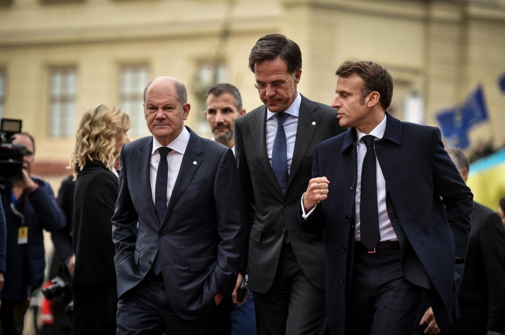 &lt;p&gt;Olaf Scholtz, Mark Rutte i Emmanuel Macron&lt;/p&gt;
