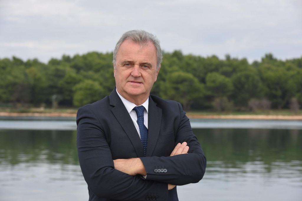 &lt;p&gt;Veljko Ostojić&lt;/p&gt;