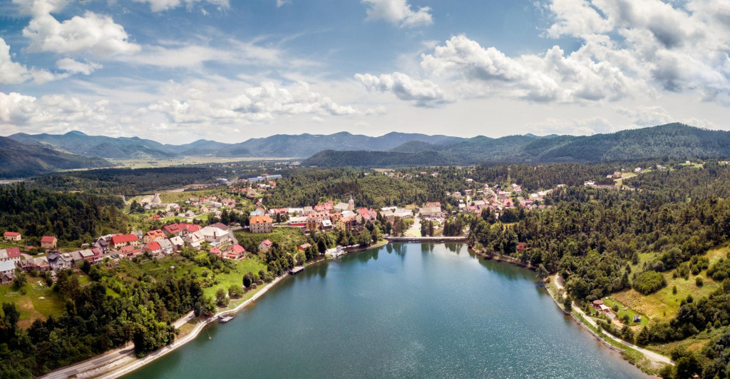 &lt;p&gt;Općina Fužine s pogledom na jezero Bajer&lt;/p&gt;