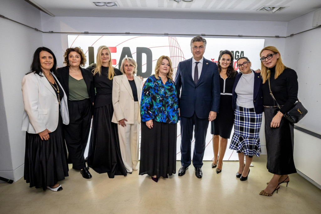 &lt;p&gt;Sanja Šagur, Ivana Galić Baksa, Ivanka Mabić Gagić, Anita Cvetić Oreščanin, Jasminka Horvat Martinović, Andrej Plenković, Nadja Schaps Horvat, Nataša Kapov Kostovski i Liana Keserić&lt;/p&gt;