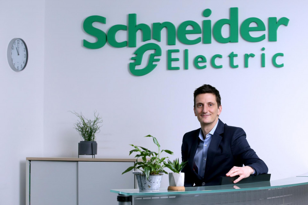 &lt;p&gt;Arthur Vašarević, Schneider Electric&lt;/p&gt;