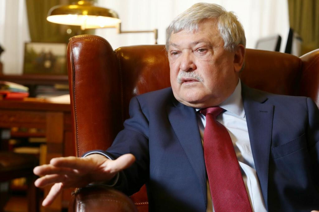 &lt;p&gt;Sándor Csányi&lt;/p&gt;