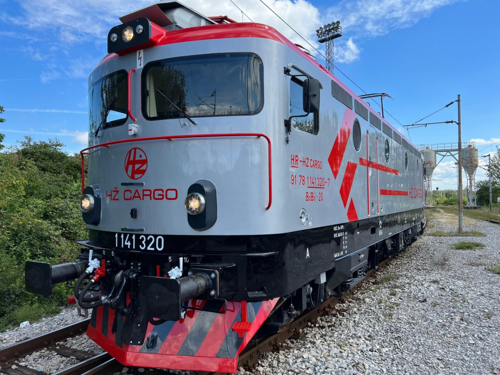 &lt;p&gt;HŽ Cargo lokomotiva serije 1141&lt;/p&gt;