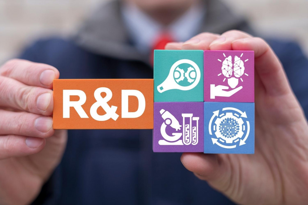 <p>istraživanje i razvoj, R&D</p>