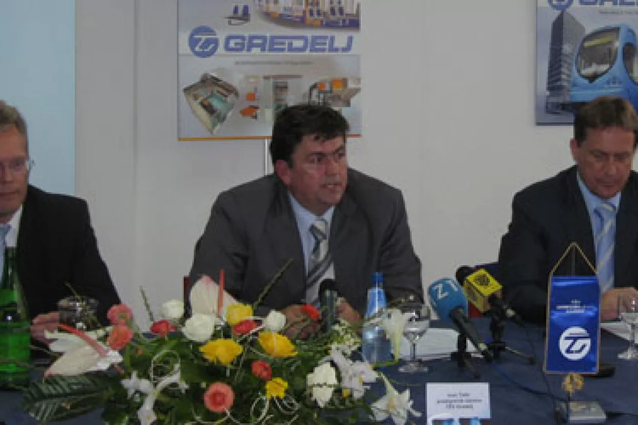 Gredelj i Siemens grade 18 putničkih vagona za HŽ