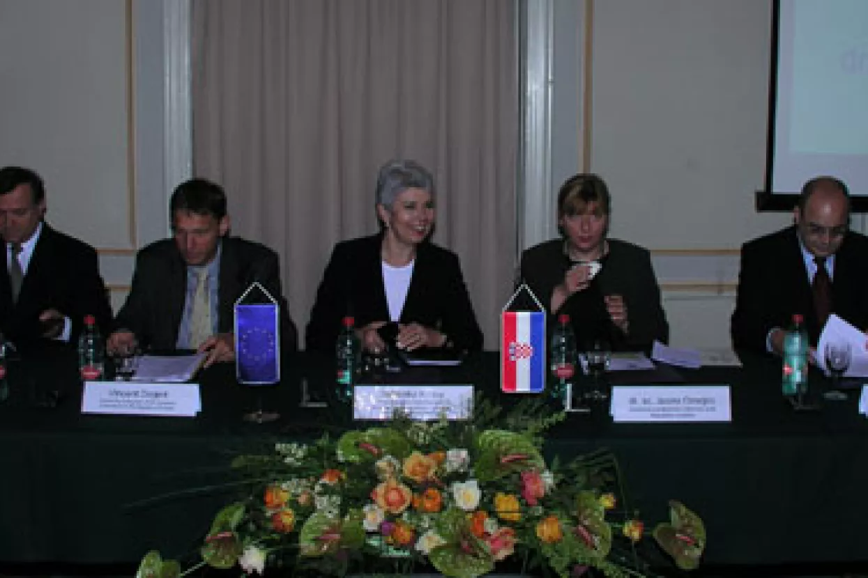 Program reforme javne uprave predviđa tri faze legislativnog procesa