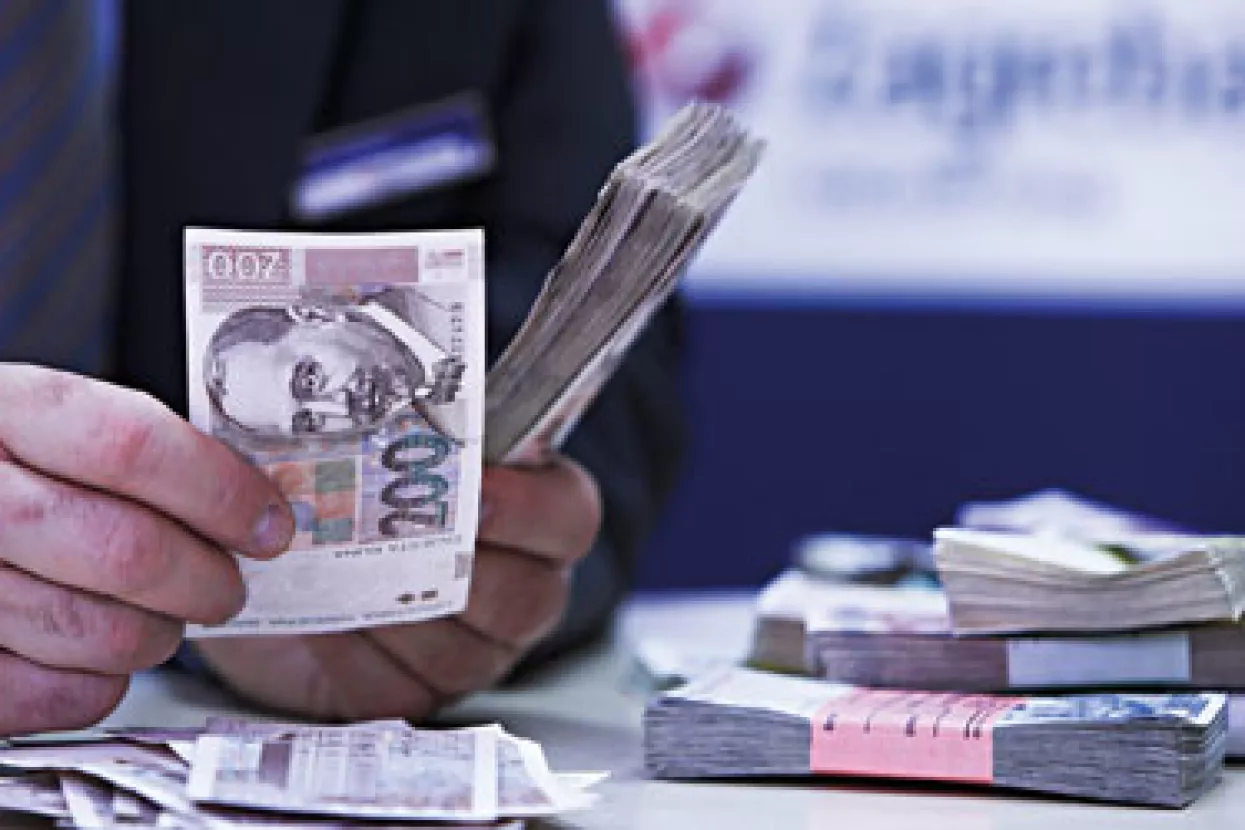 Neto dobit  381 milijun kuna