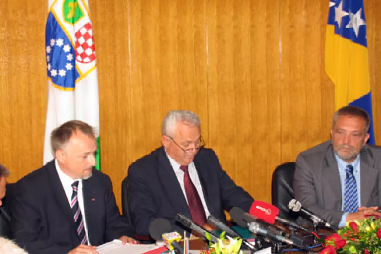 Kupnja Energopetrola Inu i Mol stajat će 112,5 milijuna eura