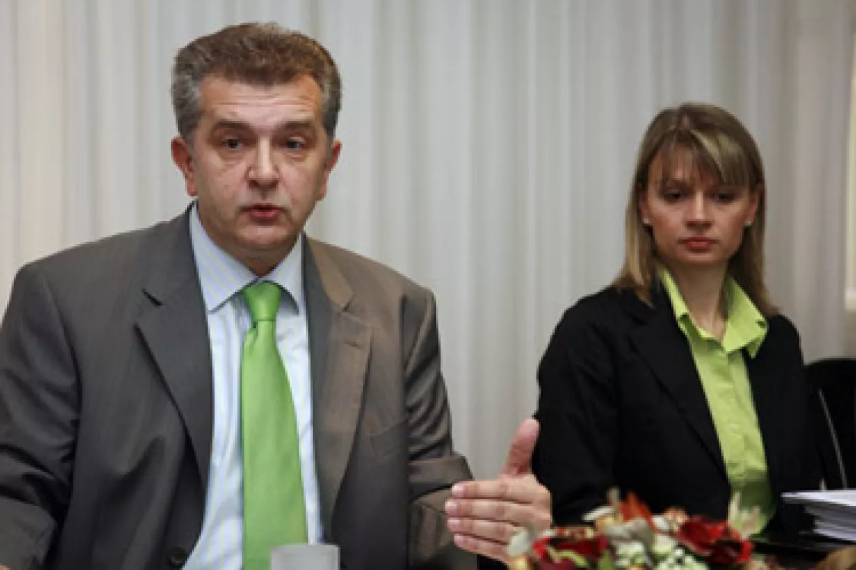 Hanfine optužbe &scaron;tetne za daljnji dokup mirovina