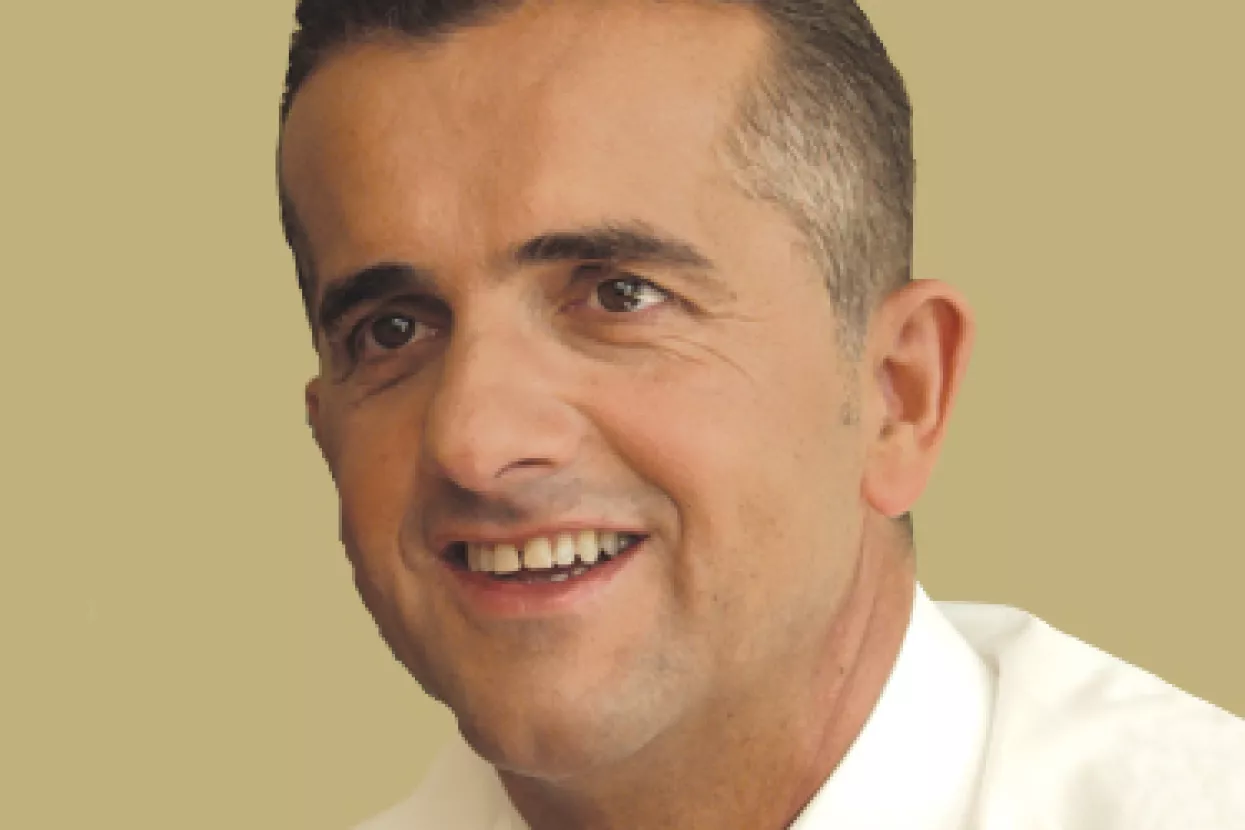 Lura mijenja ime u Dukat