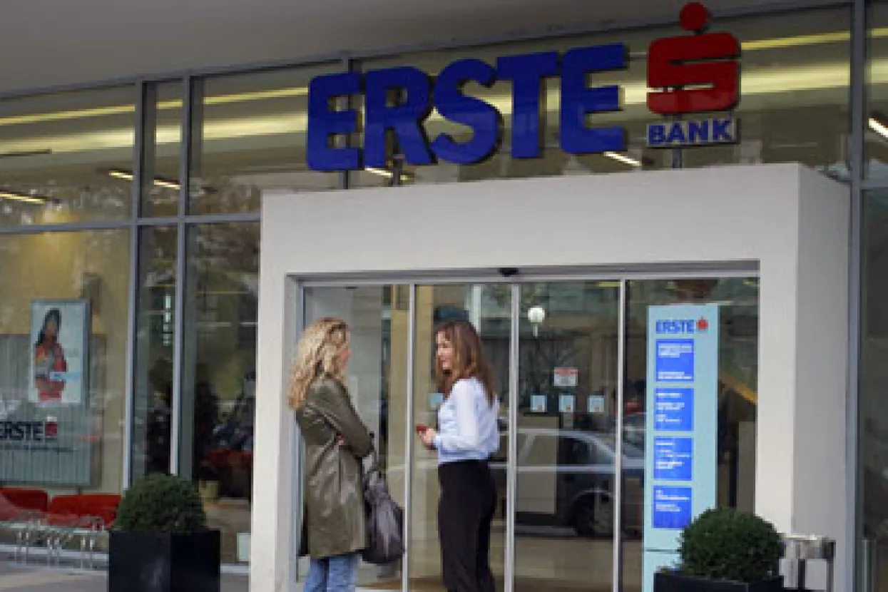 Erste Bank kupuje 100 posto dionica Banke Prestige