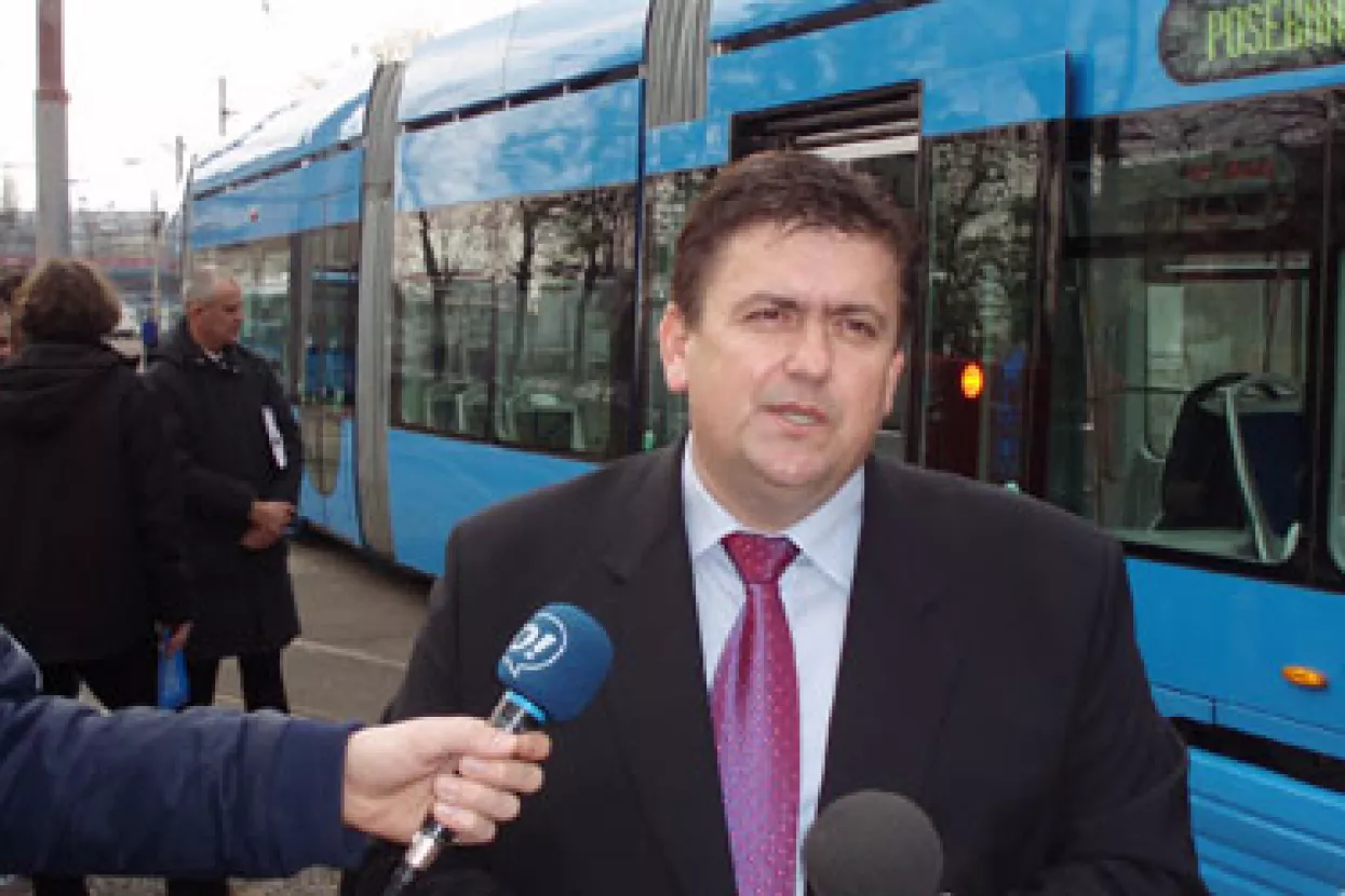 Od 2. travnja građani sami otvaraju vrata na niskopodnim tramvajima