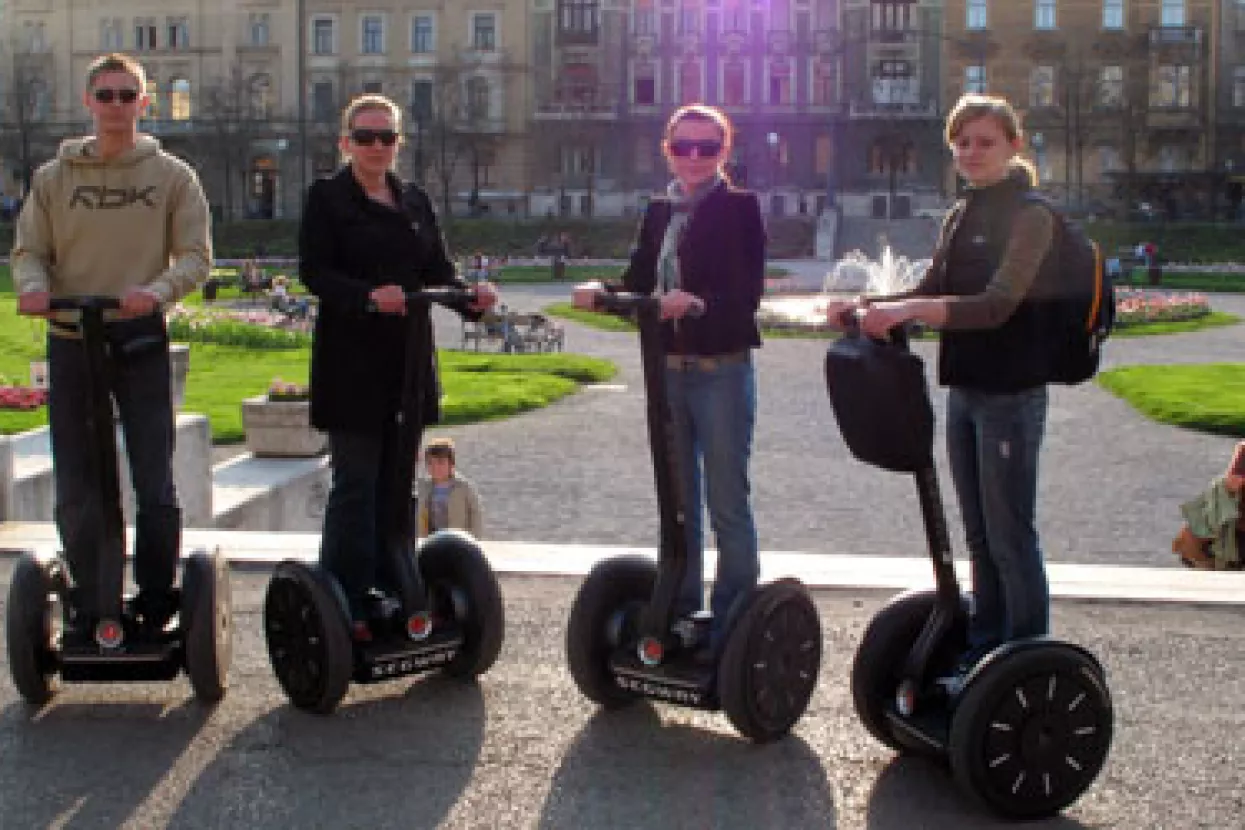 Predstavljena nova generacija Segwaya - osobnog transportera