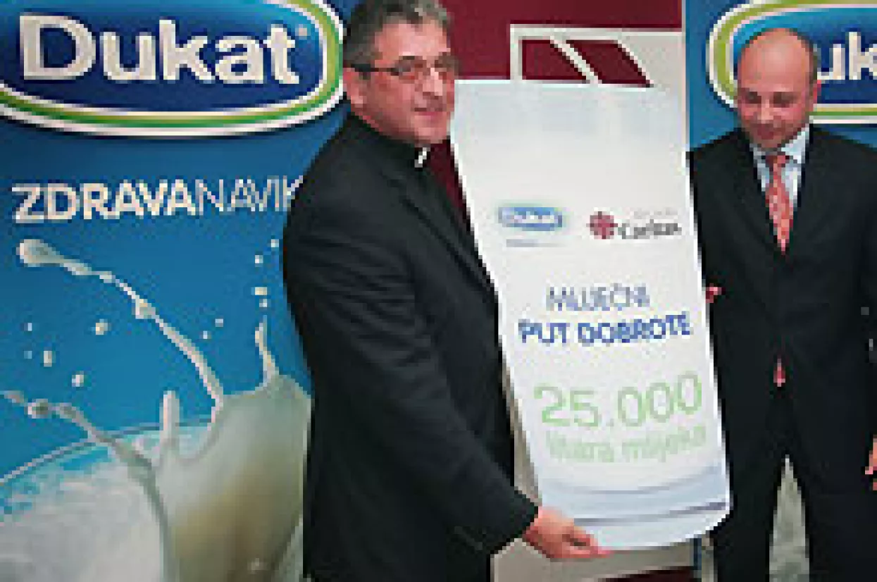 Dukat donirao Caritasu 25.000 litara mlijeka