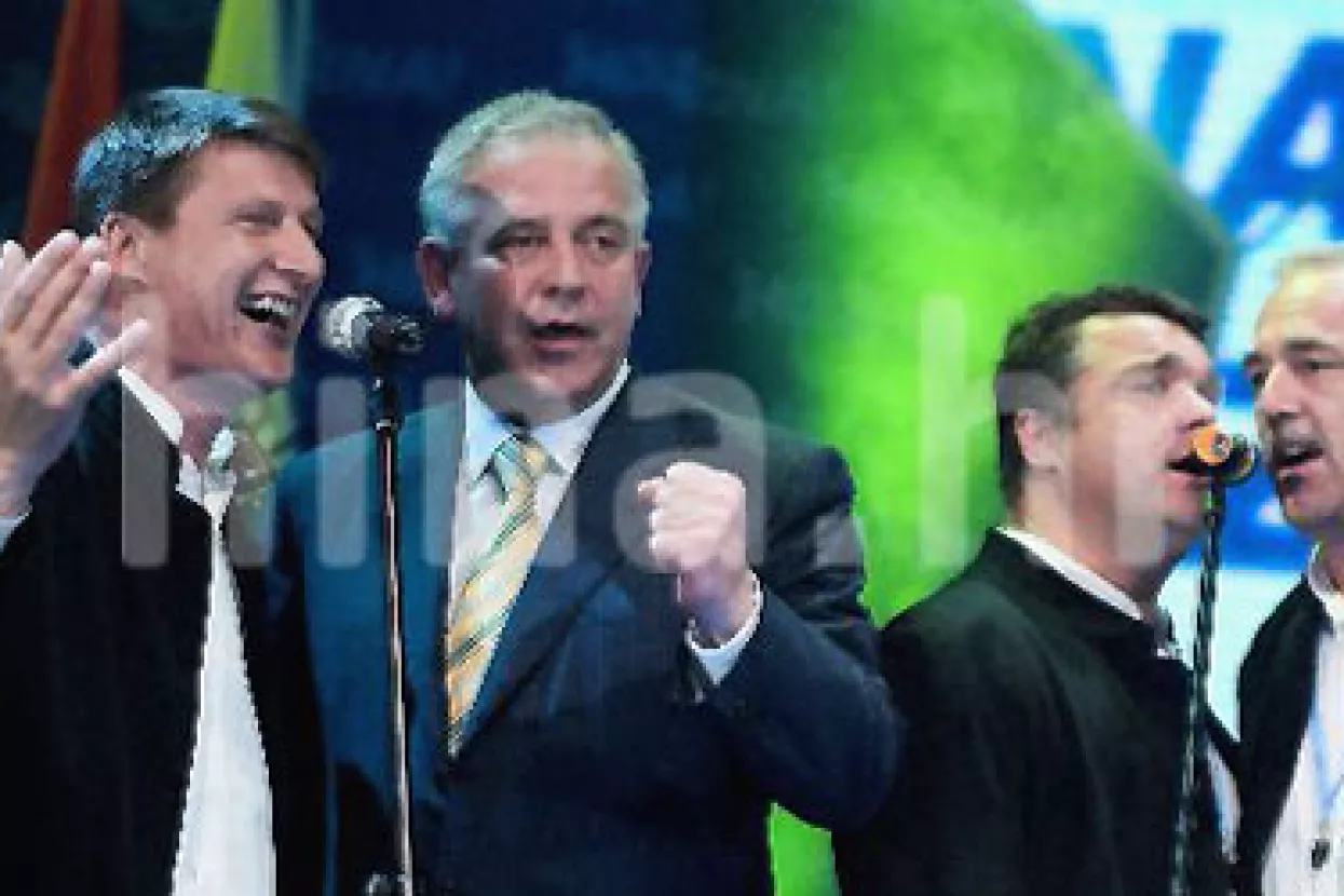 Sanader održao govor dug sat i pol