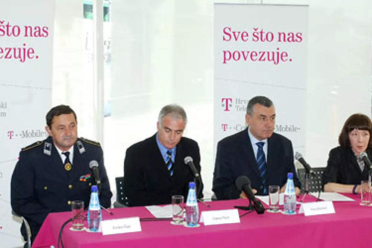 Pozivima građana prikupljeno vi&scaron;e od 3,1 milijun kuna za stradale vatrogasce