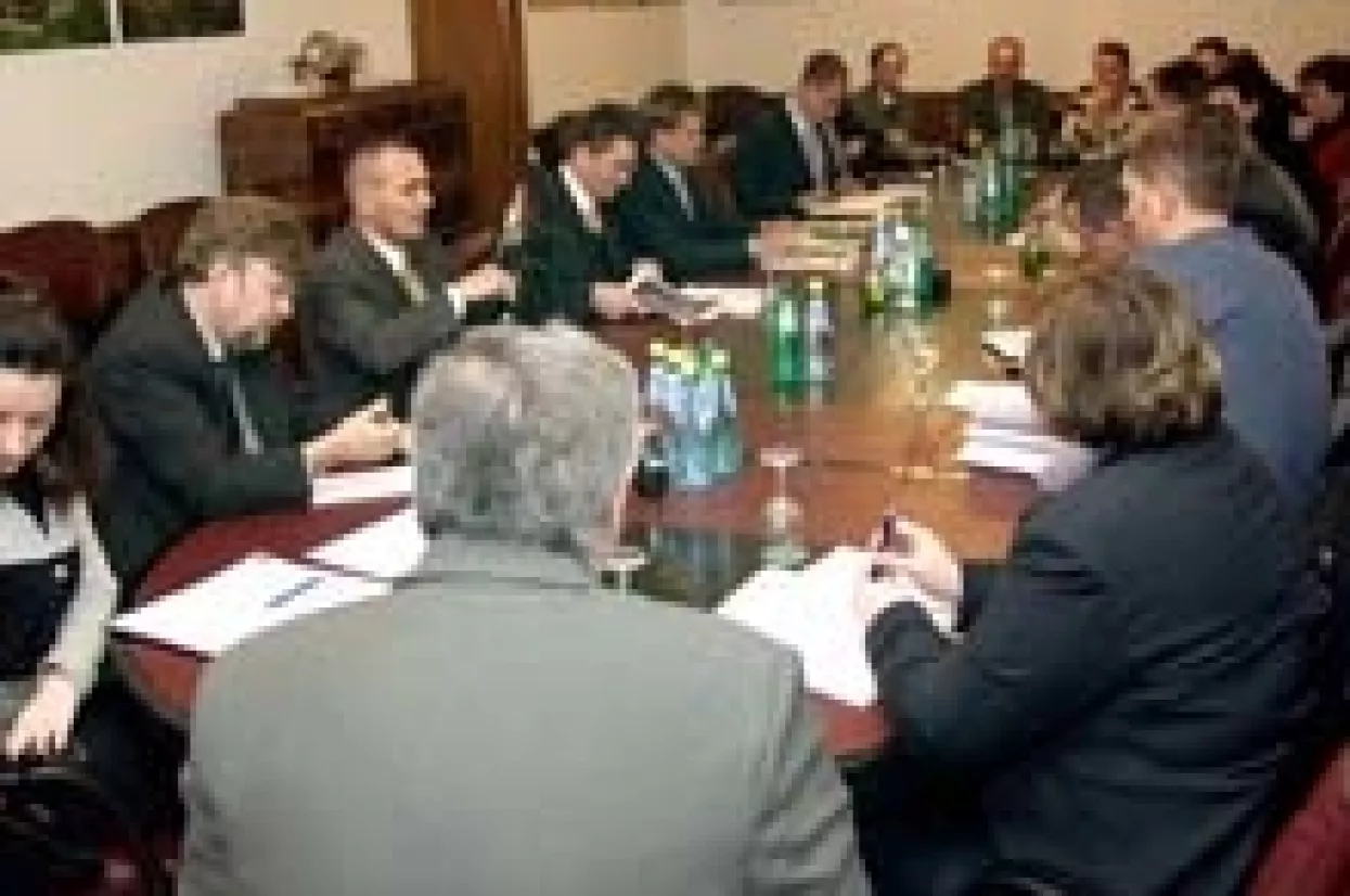 Dugotrajni i besmisleni sastanci najvi&scaron;e živciraju radnike