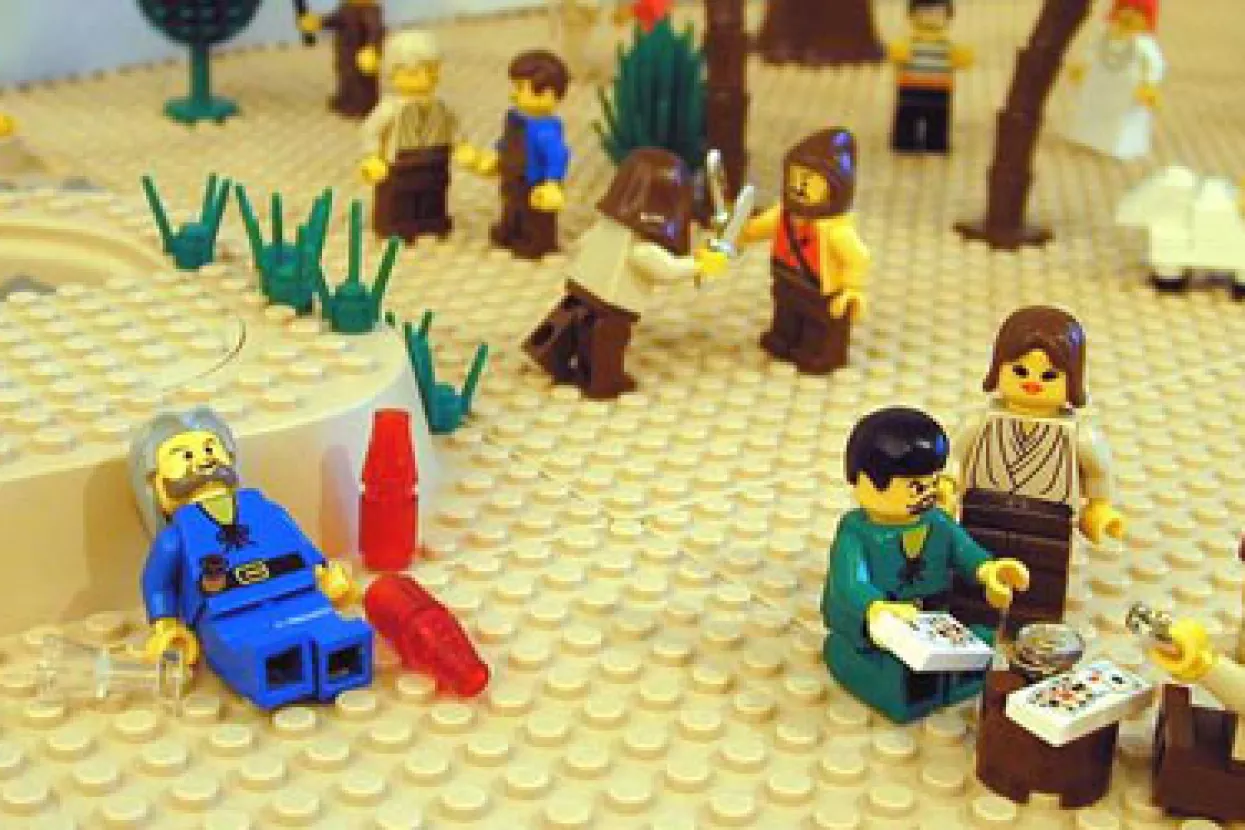 Rusi ludi za Lego igračkama