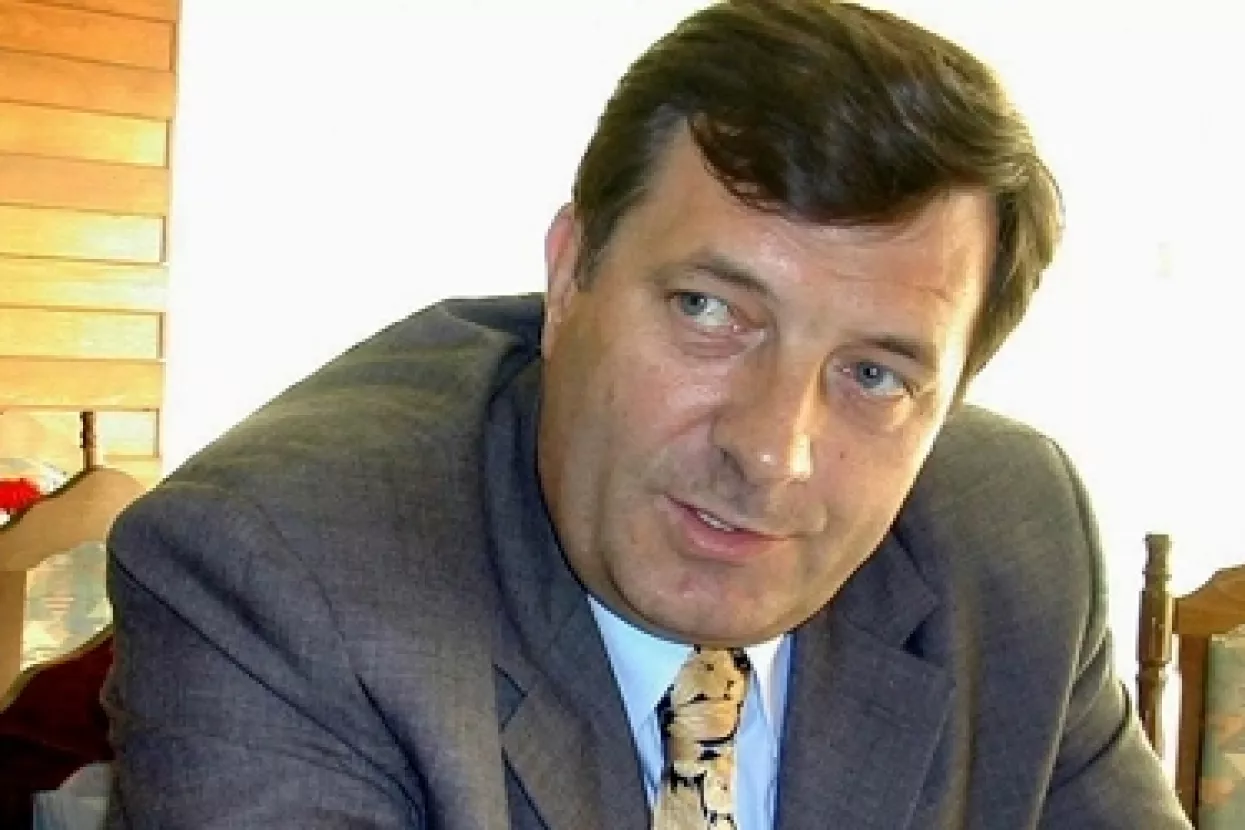 Dodik ponovno prijeti referendumom o neovisnosti RS-a