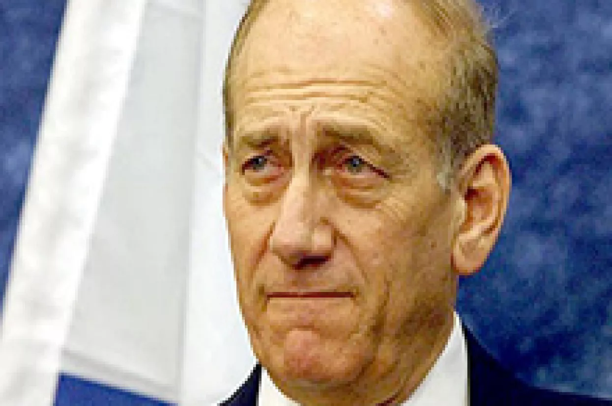 Ehud Olmert u sredi&scaron;tu korupcijske afere