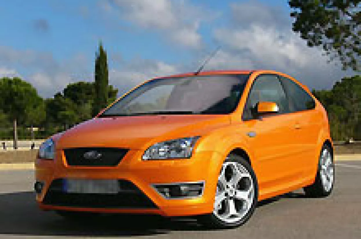 Smanjuju se rejtinzi General Motorsu, Fordu i Chrysleru