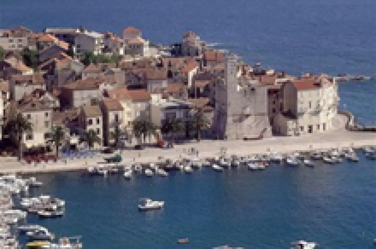 Zbog 'me&scaron;etarenja'  grad Vis izgubio 5,2 milijuna kuna