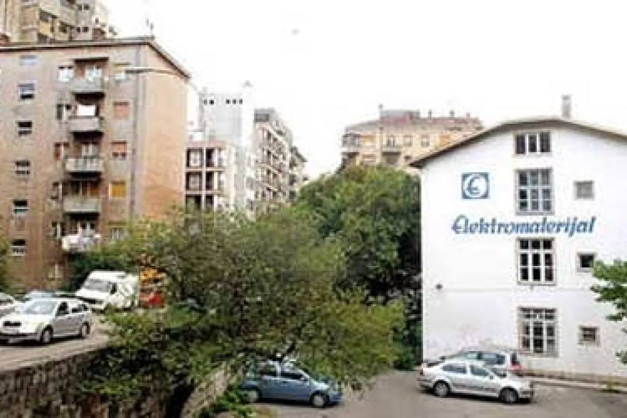Kamen-Sirać odustaje od Elektromaterijala