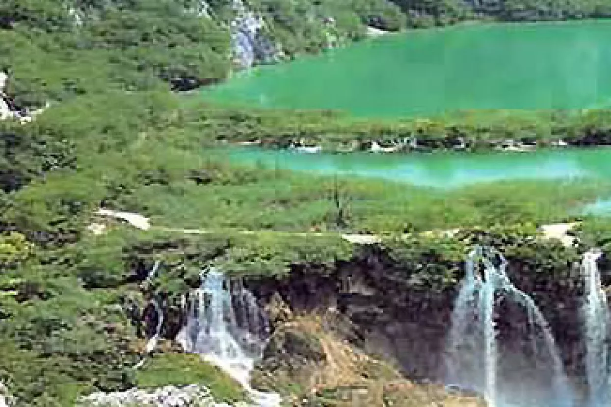 Plitvička jezera posjetilo četiri tisuće gostiju
