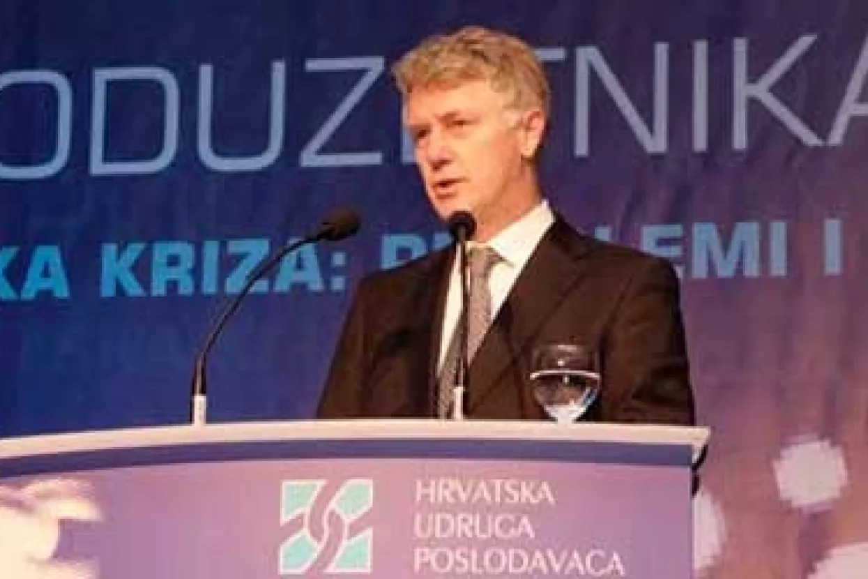 Poslodavci Vladi predlažu rje&scaron;enja za izlaz iz krize