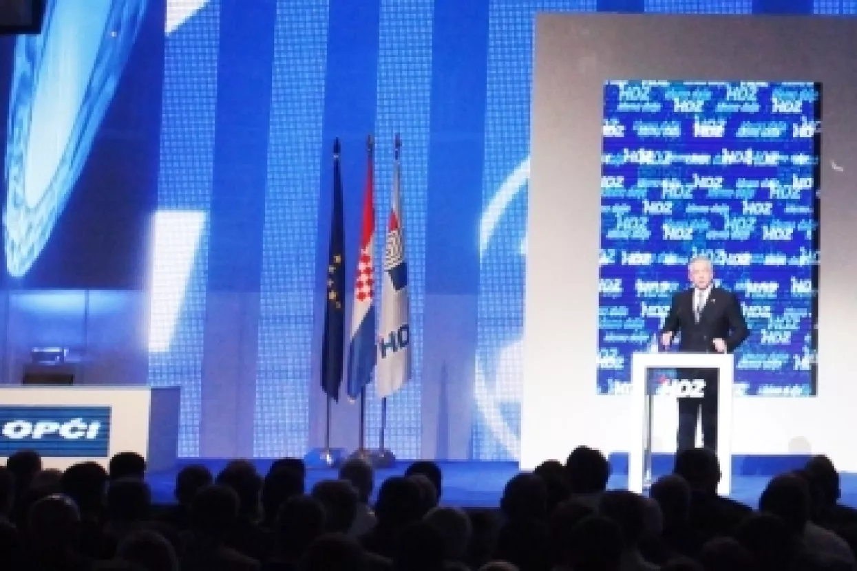 Sanader u pozdravnom govoru nije ni&scaron;ta rekao o razlozima svoje ostavke
