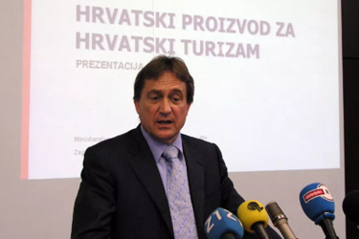 Kosor odbila Kalmetinu ostavku