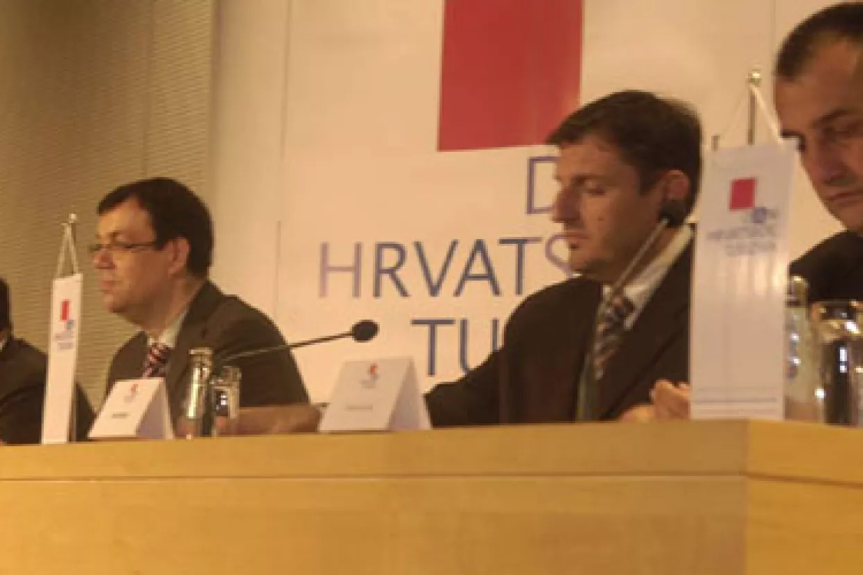 Najveći turistički skup ponovo bez relevantnih predstavnika Vlade