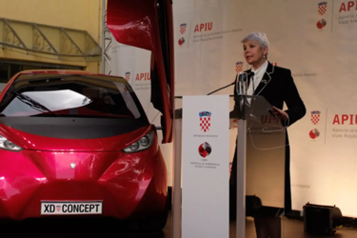 Kosor dodijelila priznanje Dok-ingu za razvoj elektromobila XD concept