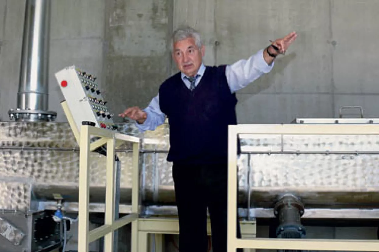 Opasni gudron i azbest pretvara u bezazlen prah i profitabilan patent
