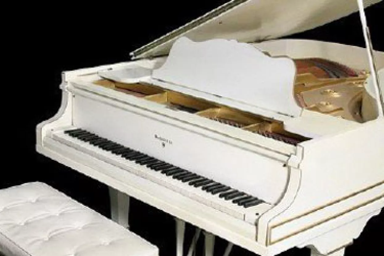 Prodaje se bijeli klavir Elvisa Presleyja