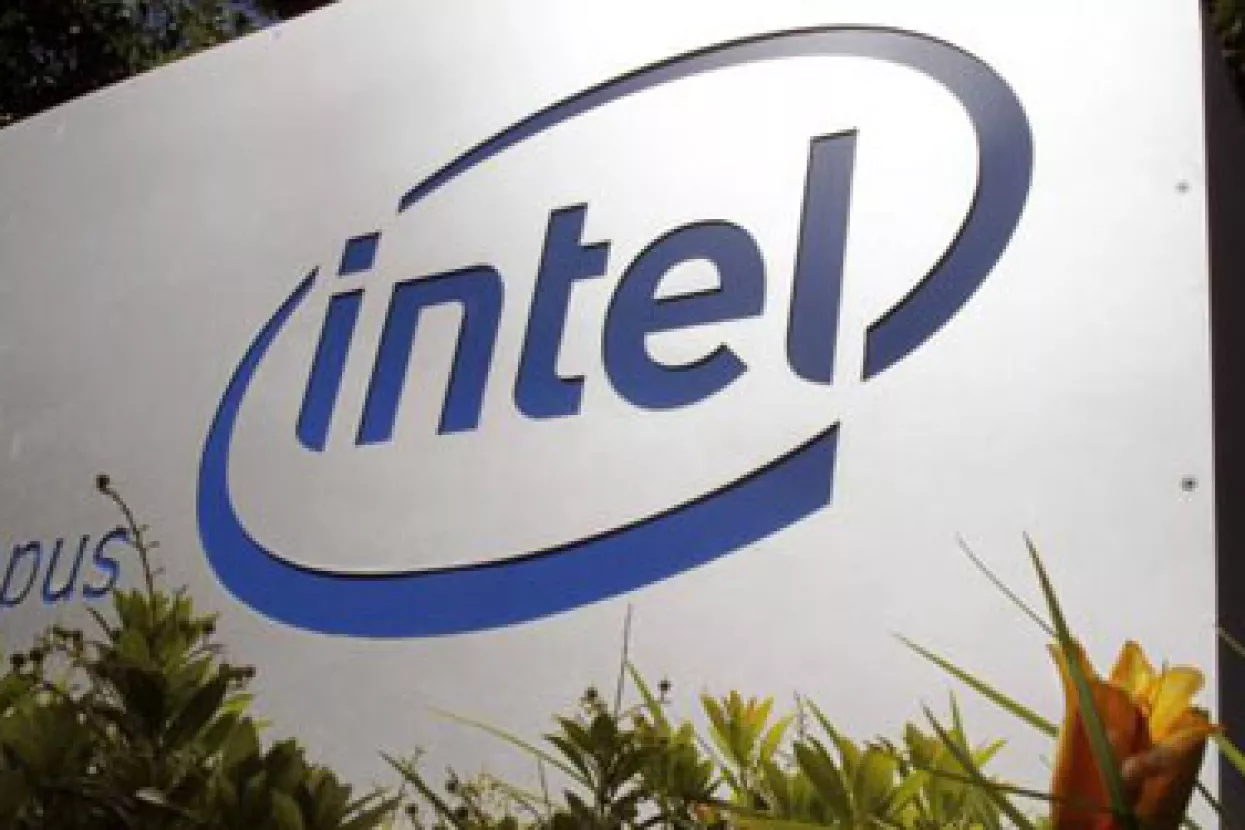 Intel za 7,68 milijardi dolara kupuje McAfee