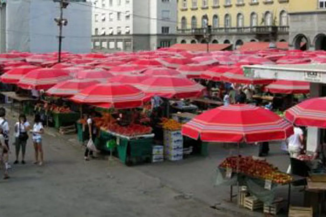 Sir i vrhnje ostaju na zagrebačkim tržnicama