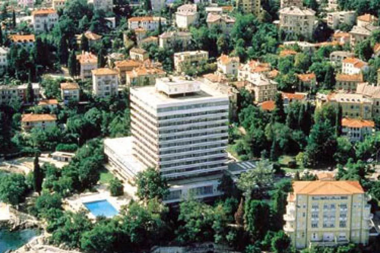 Stručnjaci Vladi  predložili prihvaćanje nagodbe sa SN holdingom