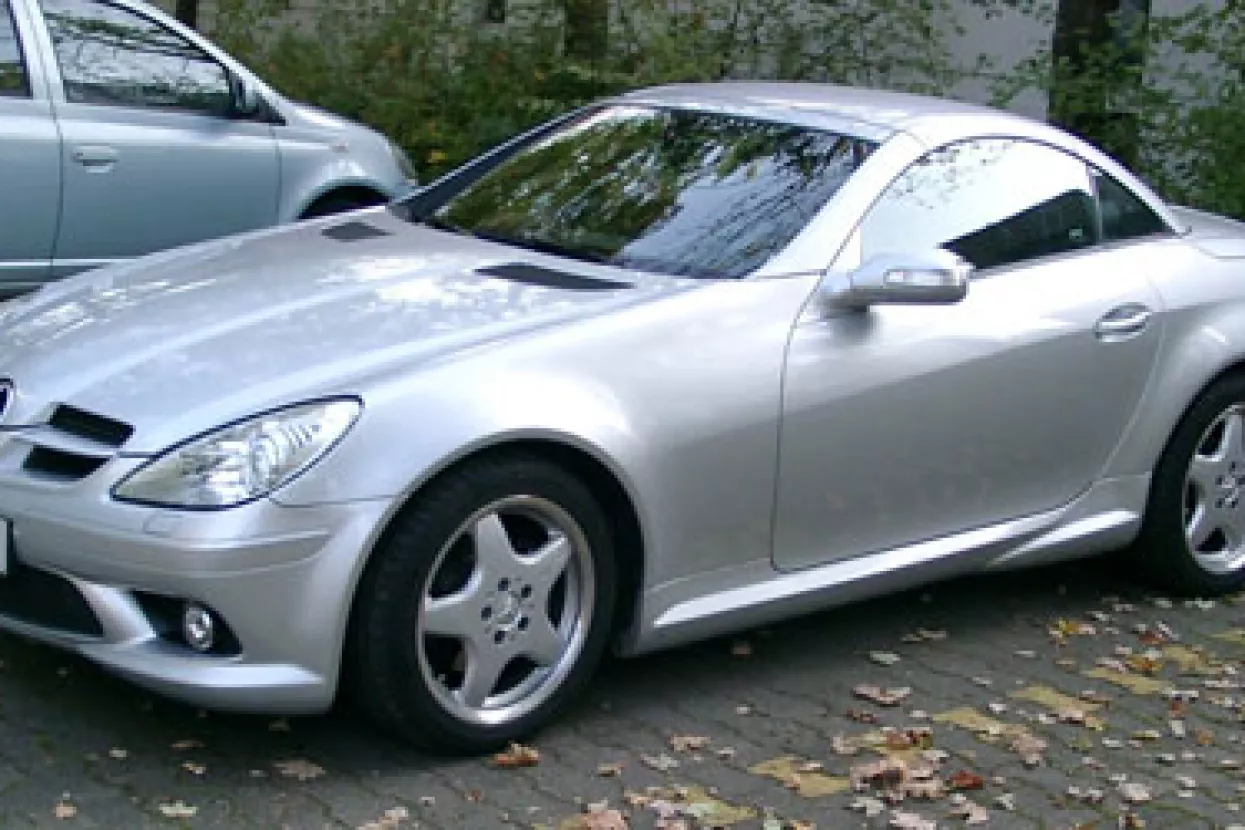 Mercedes SLK: Jo&scaron; malo vi&scaron;e luksuza