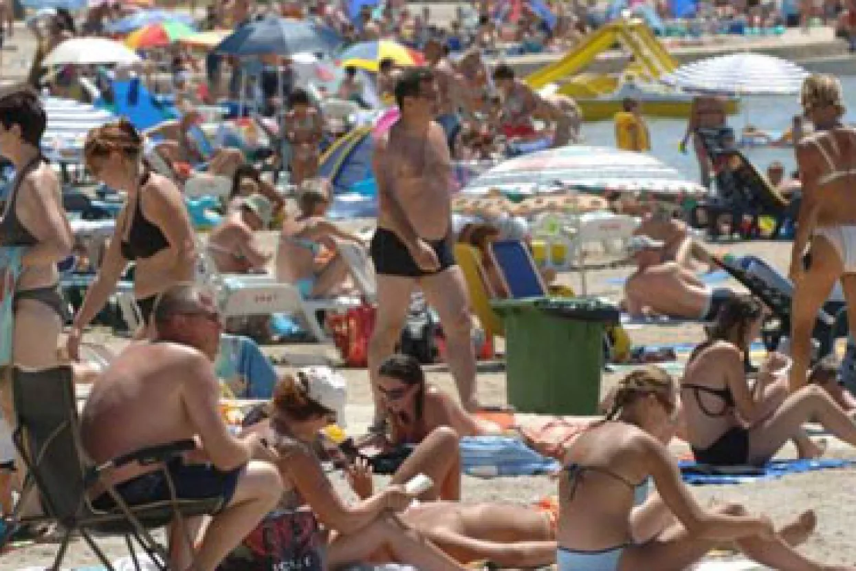 Hoteli, kućanstva i kampovi nositelji hrvatskog turizma