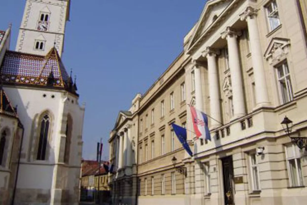 Do 11 sati na birali&scaron;ta iza&scaron;lo 16,39 posto birača