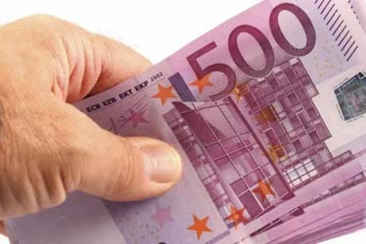 Srednji tečaj eura iznad 7,51 kunu