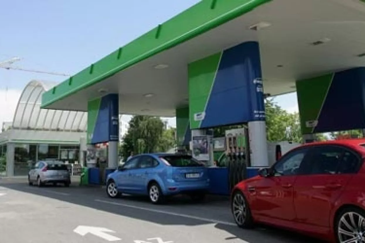 Gazprom Njeft želi OMV-ove postaje u Hrvatskoj i BiH