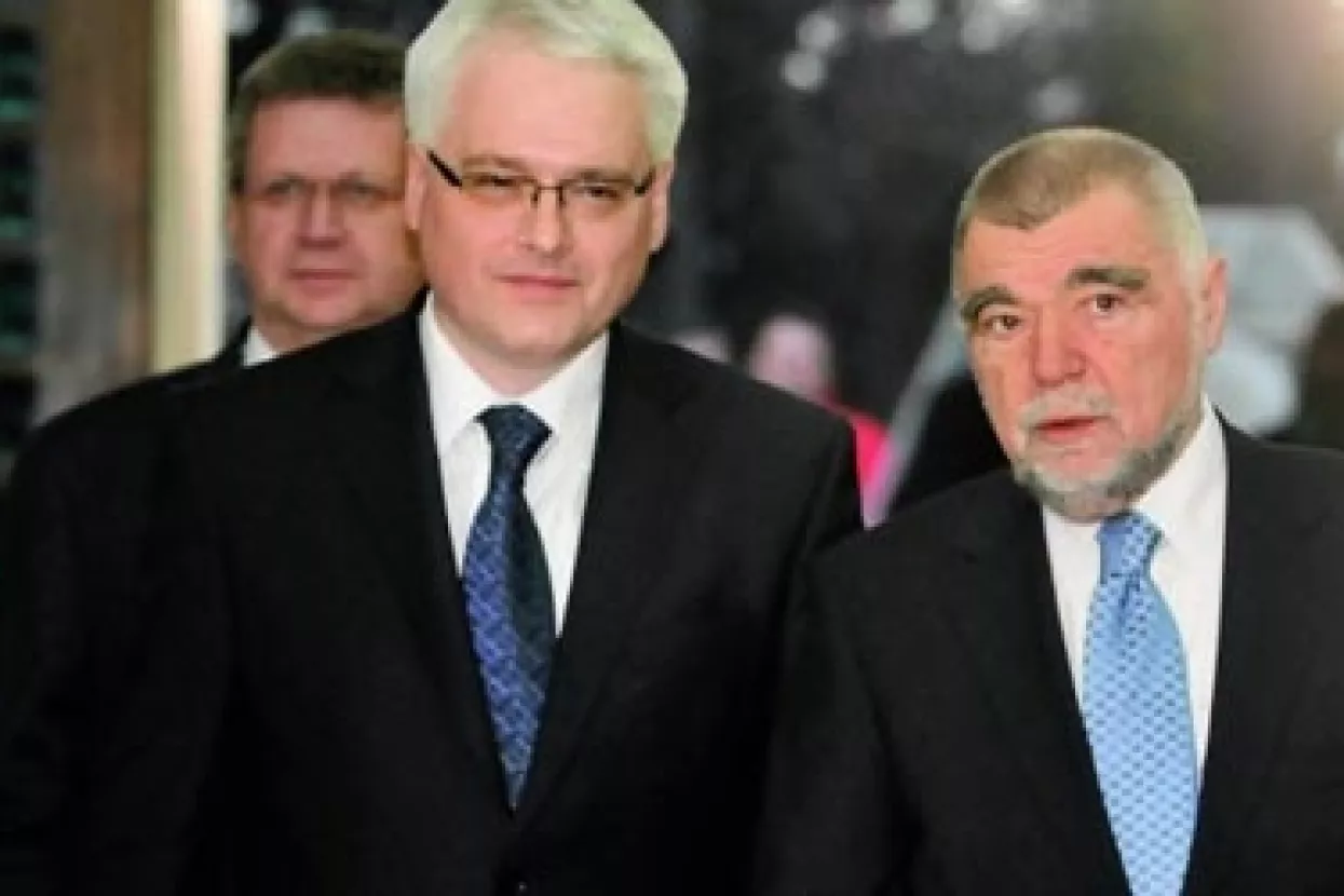 Tko je rastro&scaron;niji predsjednik, Mesić ili Josipović?